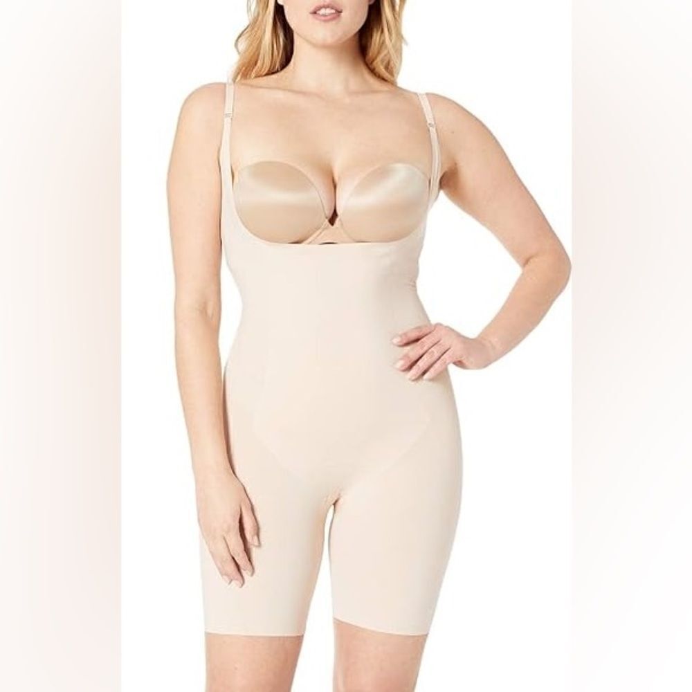Spanx Nude Under Bust Full Bodysuit Thigh Shapewear